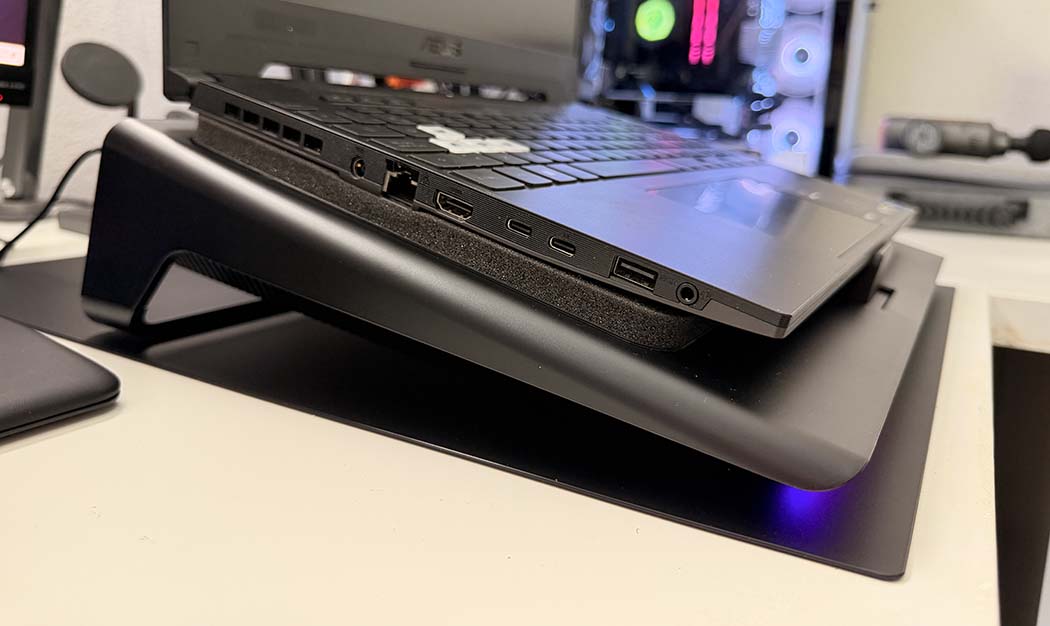 Review Razer Laptop Cooling Pad lateral